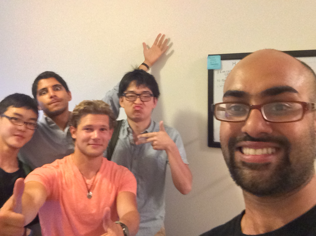 20140924101536-Team_Photo