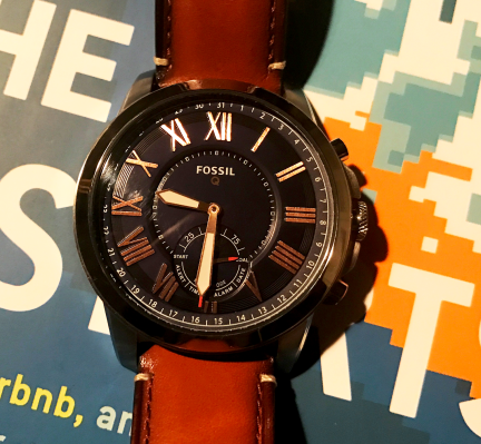 smartwatch with seconds