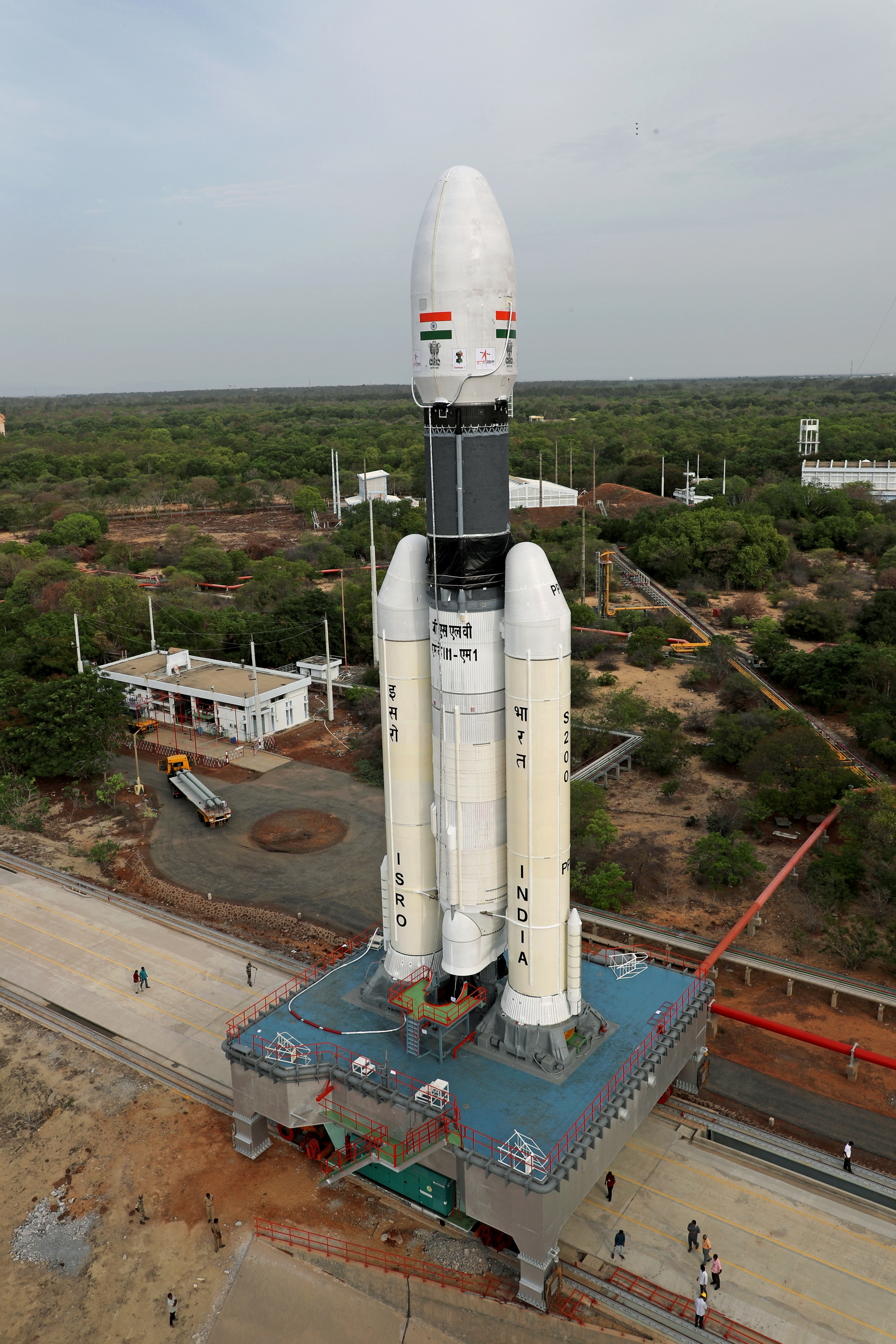 03gslvmkiii-m1vehiclemountedonmobilelaunchpedestalmovingtowardsthesecondlaunchpad 03gslvmkiii m1vehiclemountedonmobilelaunchpedestalmovingtowardsthesecondlaunchpad